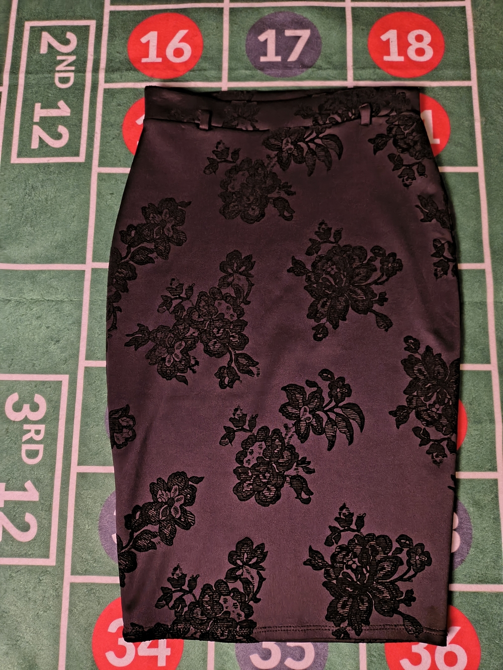 A'GACI S Burgundy Black Velvet Flocked Rose Pencil Skirt Gothic Y2K